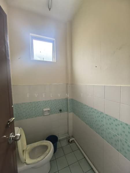 Shop / Office for Rent in Bukit Indah (Iskandar Puteri (Nusajaya)) - Evelyn Tan - Bathroom - PropertyGuru.com.my