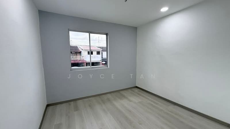 2-storey Terraced House for Sale in Skudai (Johor) - Joyce Tan - Bedroom - PropertyGuru.com.my