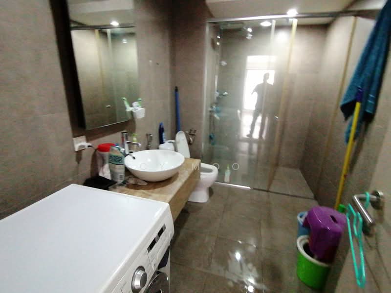 Service Residence for Rent at Bintang Fairlane Residences - CY Moo - Bathroom - PropertyGuru.com.my