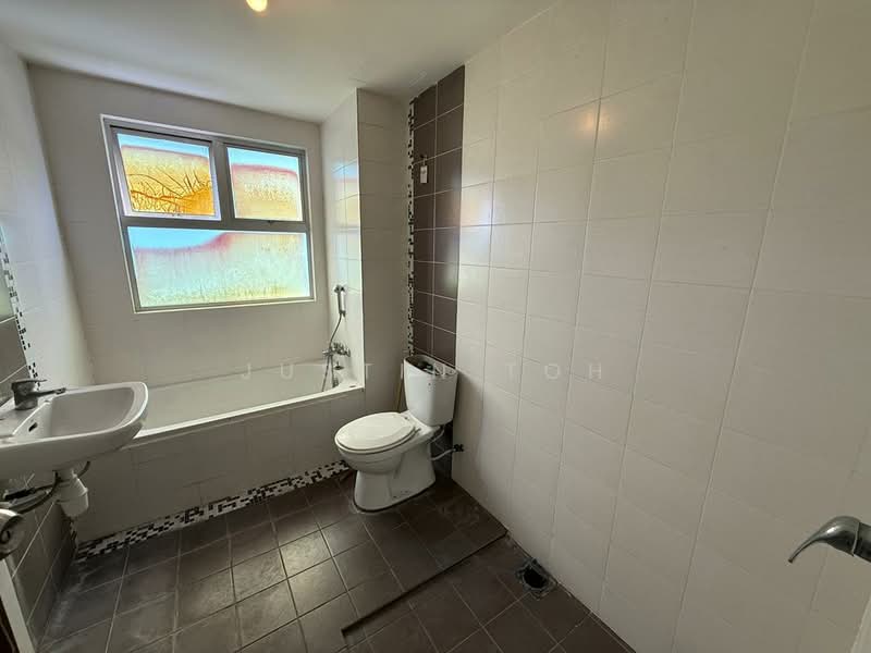 Condominium for Rent at Villa Park - Justin Toh - Bathroom - PropertyGuru.com.my