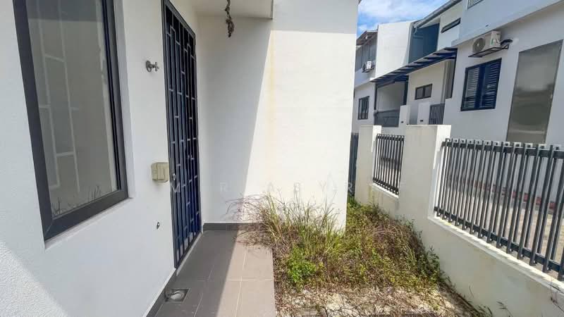 For Rent - Elmina Green Three