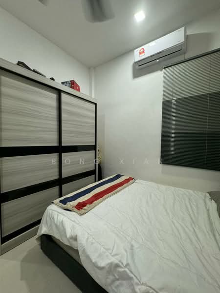 Rumah Berkembar untuk Dijual di Kuching (Sarawak) - Bong Xian - Bedroom - PropertyGuru.com.my