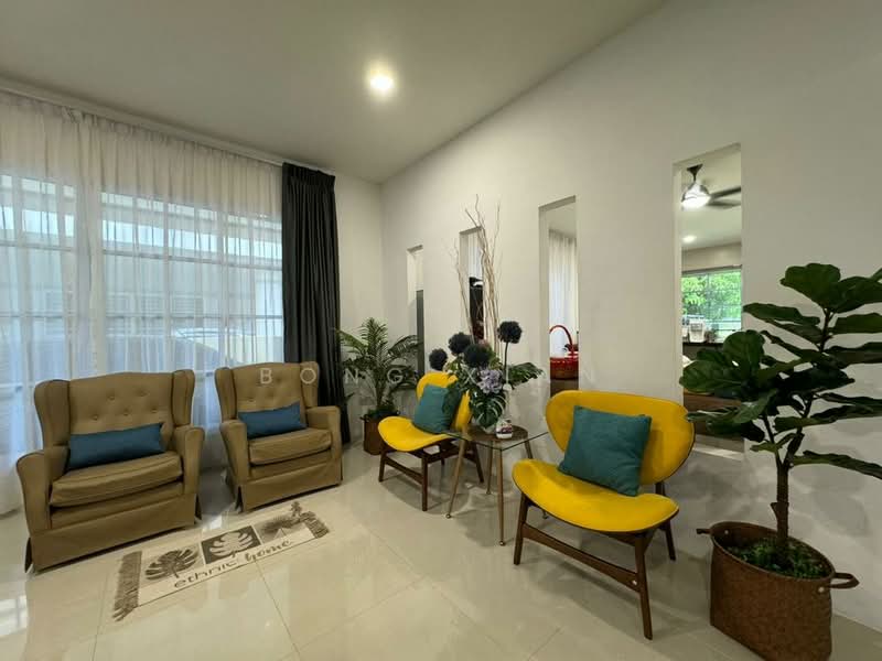 Rumah Berkembar untuk Dijual di Kuching (Sarawak) - Bong Xian - Living Room - PropertyGuru.com.my
