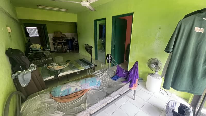 Pangsapuri untuk Dijual di Pangsapuri Perdana - Rafedah Binti Abdul Aziz - Bedroom - PropertyGuru.com.my