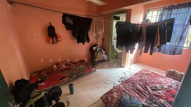 Pangsapuri untuk Dijual di Pangsapuri Perdana - Rafedah Binti Abdul Aziz - Bedroom - PropertyGuru.com.my