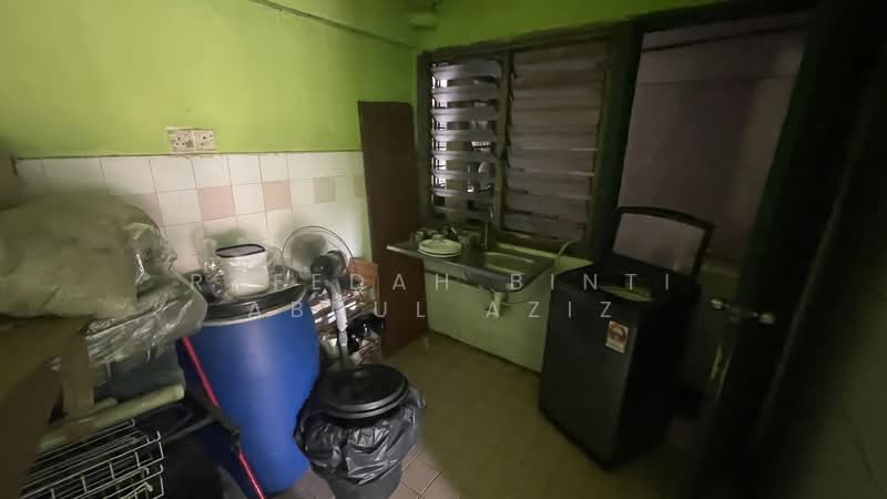 Pangsapuri untuk Dijual di Pangsapuri Perdana - Rafedah Binti Abdul Aziz - Kitchen - PropertyGuru.com.my