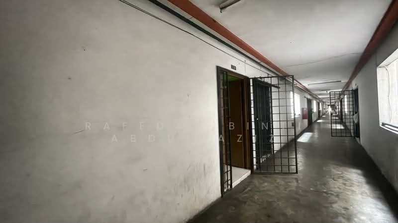 Pangsapuri untuk Dijual di Pangsapuri Perdana - Rafedah Binti Abdul Aziz - Corridor - PropertyGuru.com.my