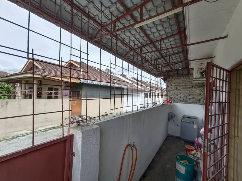 1-storey Terraced House for Sale in Menglembu (Perak) - Joline YEOW - Exterior - PropertyGuru.com.my