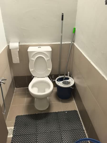 Office for Rent in Cheras (Kuala Lumpur) - Kweenie Chong - Bathroom - PropertyGuru.com.my