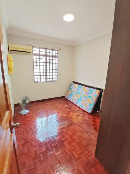 Rumah Teres 2 Tingkat untuk Disewa di Saujana Puchong (Puchong) - Evan Goh - Bedroom - PropertyGuru.com.my