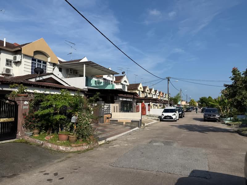 Rumah Teres 2 Tingkat untuk Dijual di Taman Sri Putri (Kulai) - June Tan - PropertyGuru.com.my