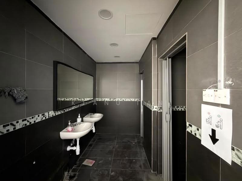 Shop for Rent in Metro Prima (Kepong) - Keanu Tan - Bathroom - PropertyGuru.com.my