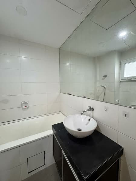 Kondominium untuk Disewa di Subang Parkhomes - Josh Chai - Bathroom - PropertyGuru.com.my