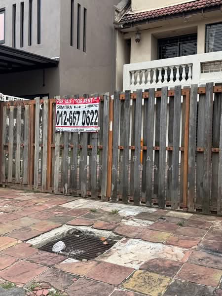 Terraced House for Sale in Petaling Jaya (Selangor) - Sumitra Sabaratnam - Exterior - PropertyGuru.com.my