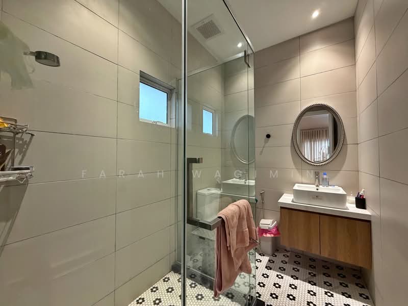 Bungalow for Sale in Bukit Damansara (Damansara Heights) - Farah Wagimin - Bathroom - PropertyGuru.com.my