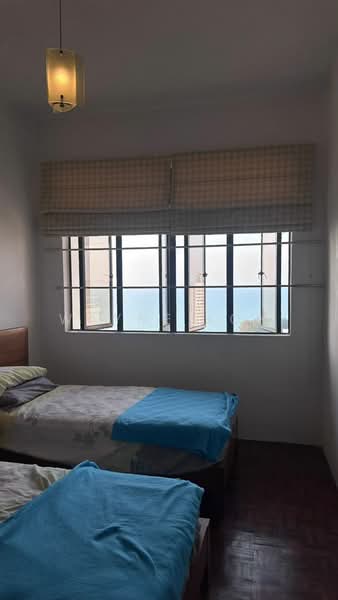Kondominium untuk Dijual di Eden Seaview Condominium - Wayne Loh - Bedroom - PropertyGuru.com.my