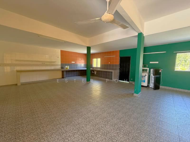 Semi-Detached House for Rent in Seremban 2 (Negeri Sembilan) - Ester Poh - Kitchen - PropertyGuru.com.my