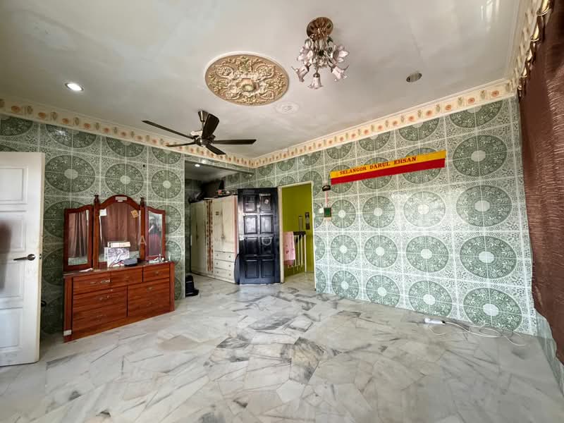 Terraced House for Sale in Taman Rakan (Kajang) - Azim Othman - Living Room - PropertyGuru.com.my