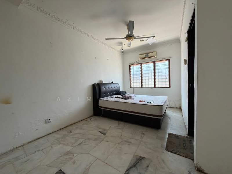 Terraced House for Sale in Bandar Sungai Long (Selangor) - Azim Othman - Bedroom - PropertyGuru.com.my