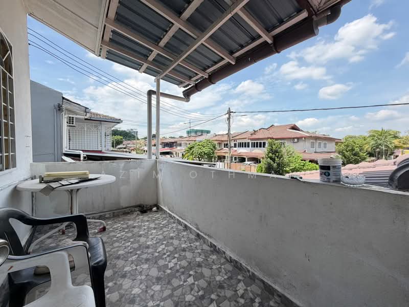 Terraced House for Sale in Taman Rakan (Kajang) - Azim Othman - Balcony - PropertyGuru.com.my