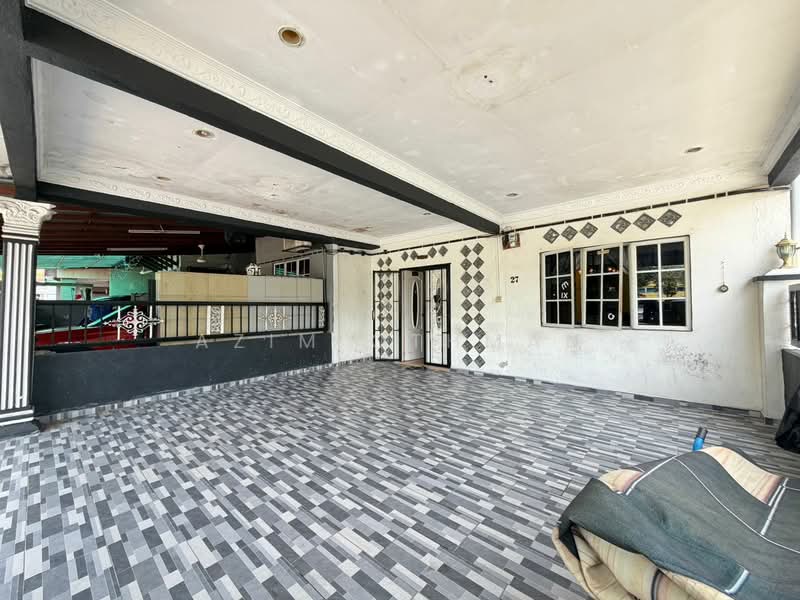 Terraced House for Sale in Taman Rakan (Kajang) - Azim Othman - Entrance - PropertyGuru.com.my