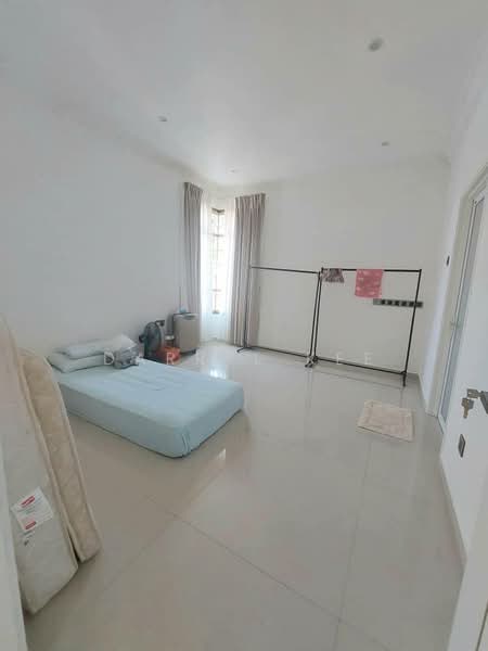 2-storey Terraced House for Sale in Austin Perdana (Tebrau) - Darryl Kee - Bedroom - PropertyGuru.com.my