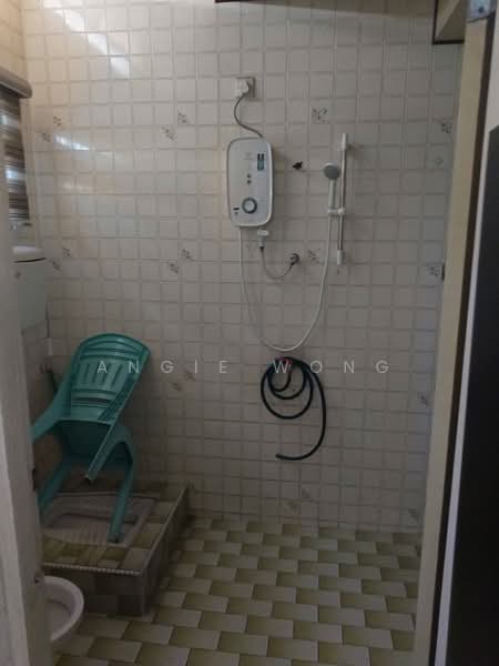 2-storey Terraced House for Sale in Bercham (Ipoh) - Angie Wong - Bathroom - PropertyGuru.com.my