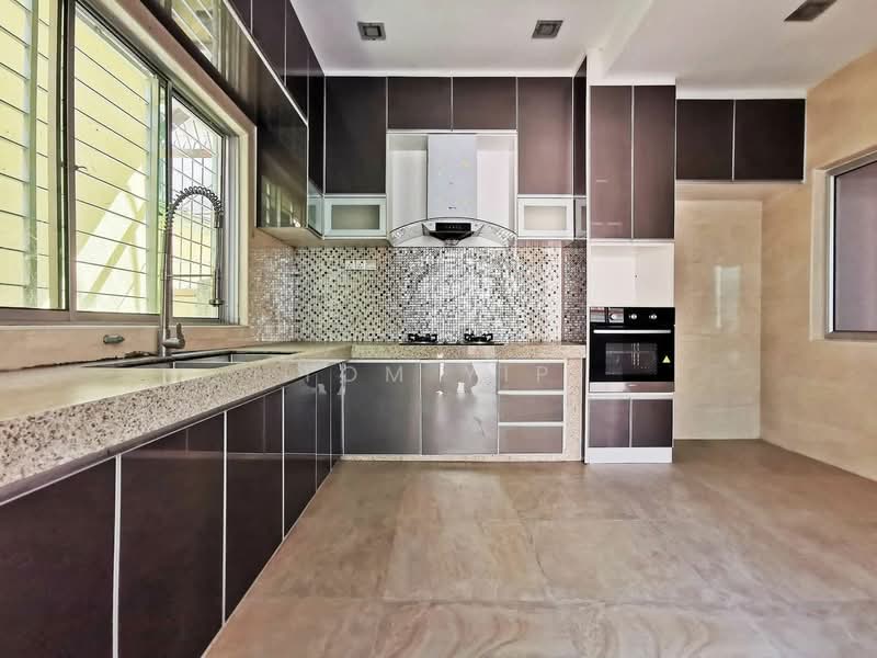 Rumah Berkembar untuk Dijual di Rawang (Selangor) - Tom Yip - Kitchen - PropertyGuru.com.my