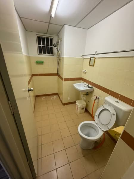 Kondominium untuk Dijual di Prima Setapak Condominium - Nicole Goh - Bathroom - PropertyGuru.com.my