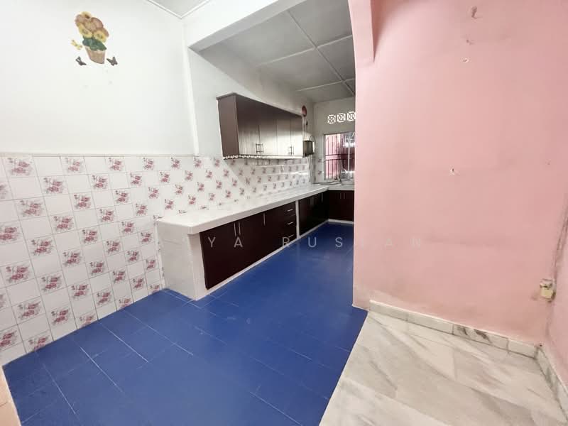 1-storey Terraced House for Sale in Senawang (Negeri Sembilan) - Tasya Ruslan - Kitchen - PropertyGuru.com.my