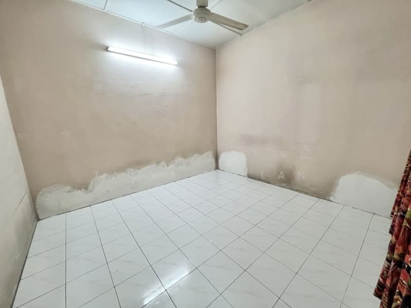 1-storey Terraced House for Sale in Senawang (Negeri Sembilan) - Tasya Ruslan - Interior - PropertyGuru.com.my