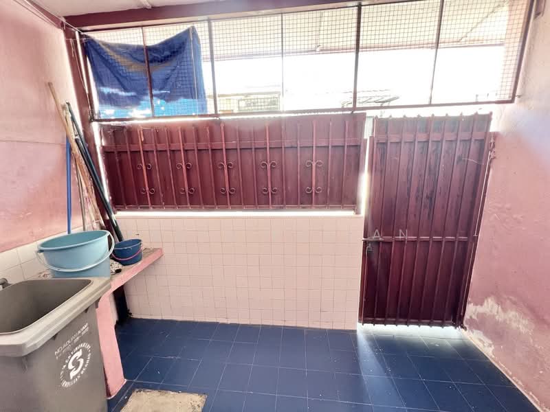 1-storey Terraced House for Sale in Senawang (Negeri Sembilan) - Tasya Ruslan - Exterior - PropertyGuru.com.my