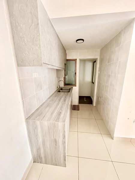 Kondominium untuk Dijual di Residensi Zamrud - Baxter Lim - Kitchen - PropertyGuru.com.my