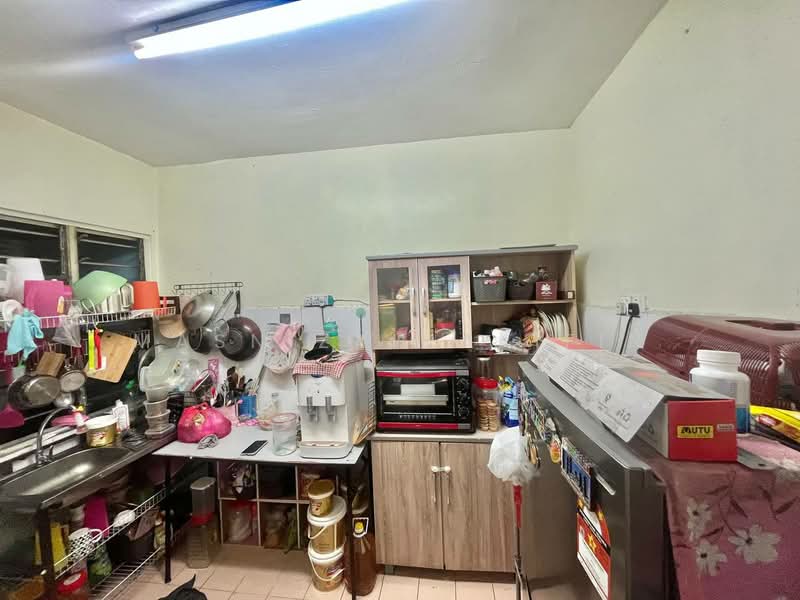 Flat for Sale at Sri Intan - Masnizah Arifin - Kitchen - PropertyGuru.com.my