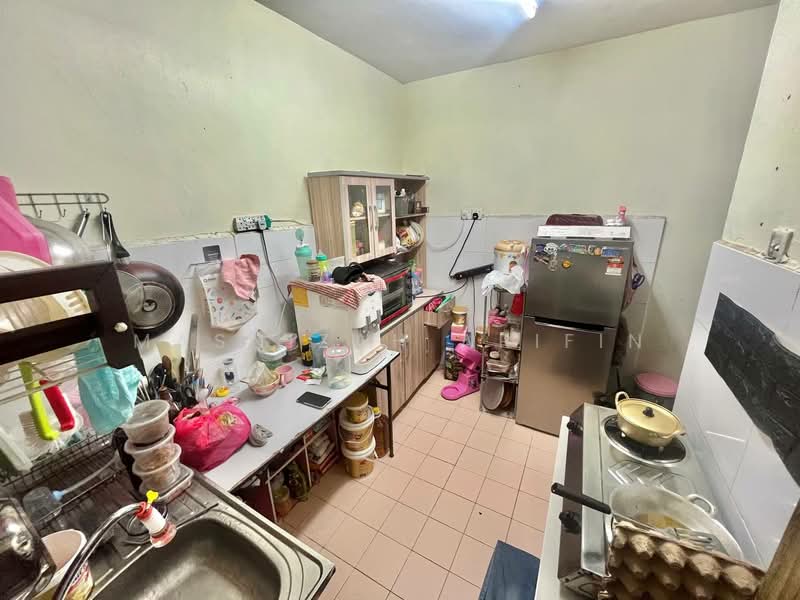 Flat for Sale at Sri Intan - Masnizah Arifin - Kitchen - PropertyGuru.com.my