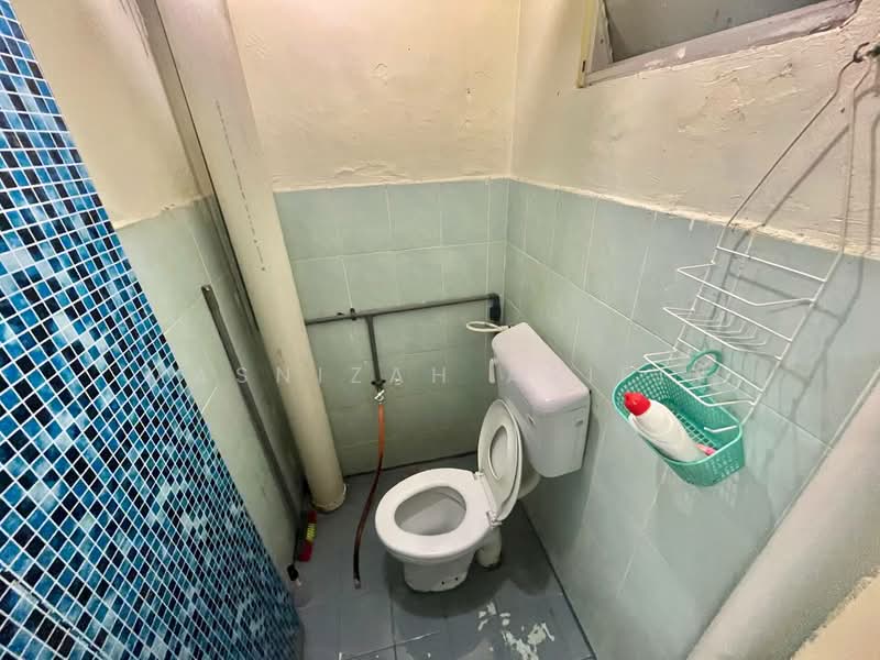 Flat for Sale at Sri Intan - Masnizah Arifin - Bathroom - PropertyGuru.com.my