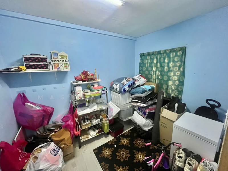 Flat for Sale at Sri Intan - Masnizah Arifin - Bedroom - PropertyGuru.com.my
