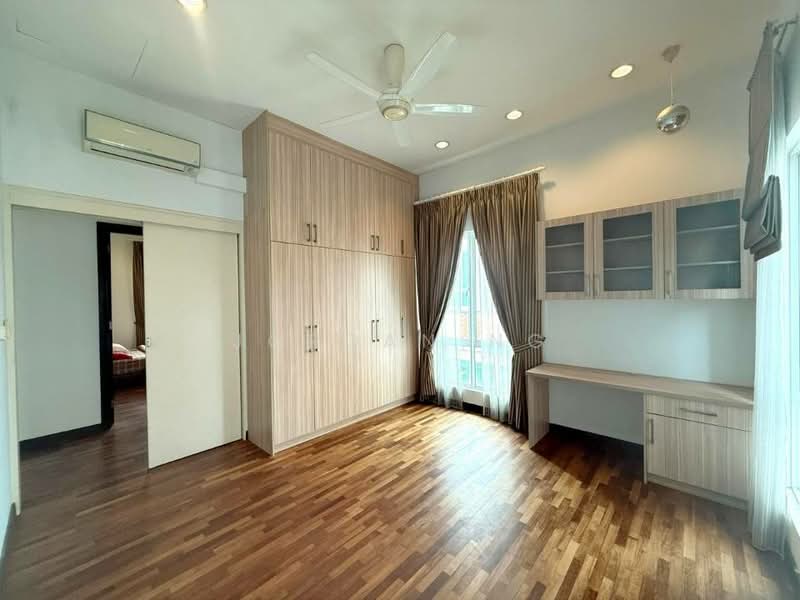 Bungalow for Sale in Setia Eco Park (Setia Alam) - Jordan Ng - Bedroom - PropertyGuru.com.my