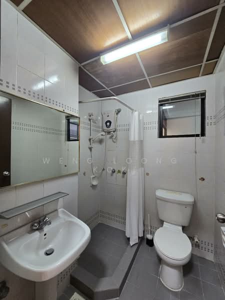 Kondominium untuk Disewa di Fraser Towers - Weng Loong Kok - Bathroom - PropertyGuru.com.my