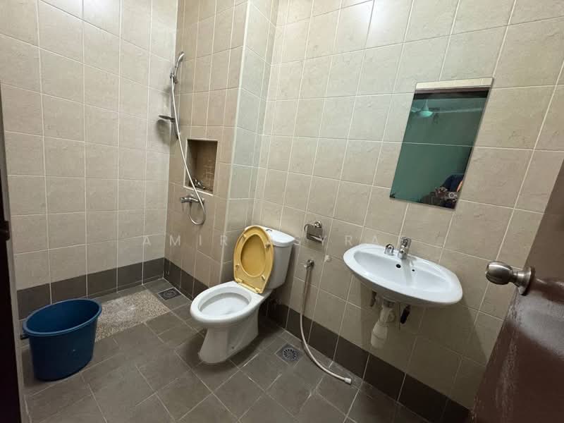 2-storey Terraced House for Sale in Bukit Jelutong (Shah Alam) - Amir Asyraf - PropertyGuru.com.my