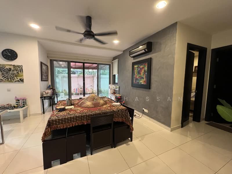 Rumah Berkembar untuk Dijual di Bangi (Selangor) - Hasliza Hassan - Dining Room - PropertyGuru.com.my