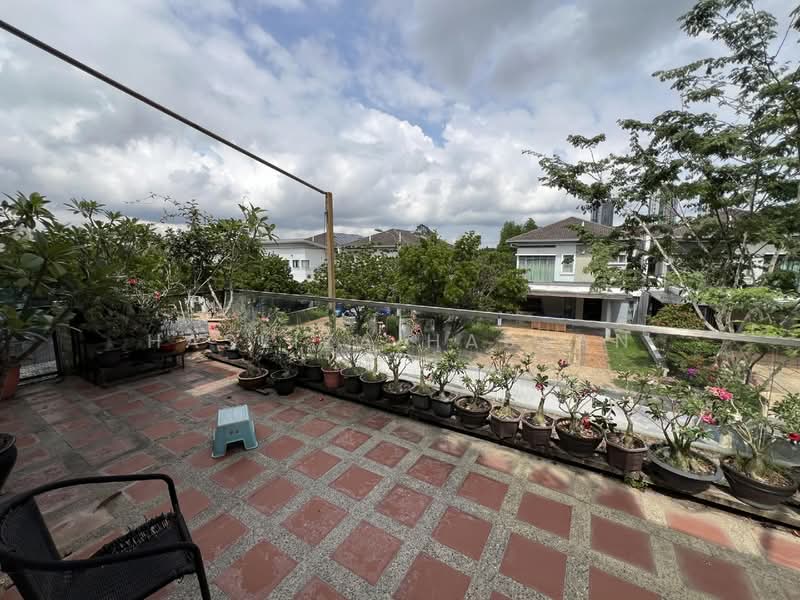 Rumah Berkembar untuk Dijual di Bangi (Selangor) - Hasliza Hassan - Balcony - PropertyGuru.com.my