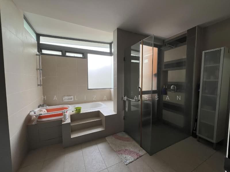 Rumah Berkembar untuk Dijual di Bangi (Selangor) - Hasliza Hassan - Bathroom - PropertyGuru.com.my