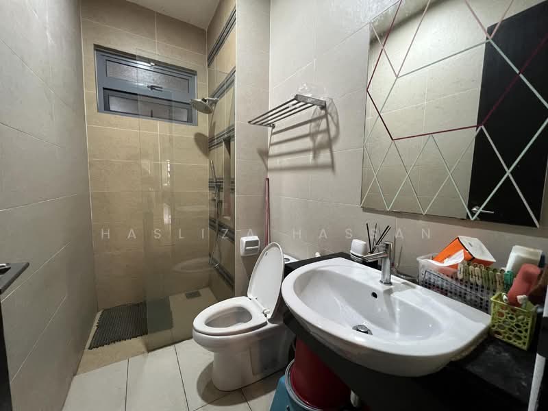 Rumah Berkembar untuk Dijual di Bangi (Selangor) - Hasliza Hassan - Bathroom - PropertyGuru.com.my