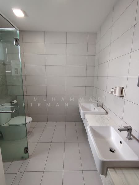 Rumah Teres untuk Disewa di Banting (Selangor) - Muhammad Firman Hussain - Bathroom - PropertyGuru.com.my