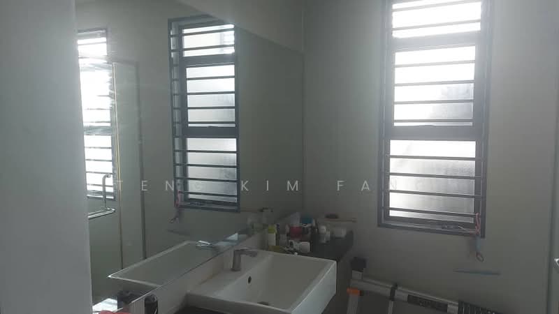 Rumah Teres 2 Tingkat untuk Dijual di Semenyih (Selangor) - Teng Kim Fang - Bathroom - PropertyGuru.com.my