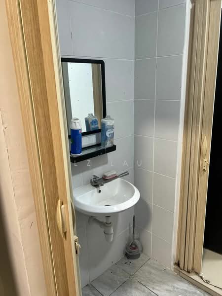 Condominium for Rent at KSL Residence 2 @ Kangkar Tebrau - LZ Lau - Bathroom - PropertyGuru.com.my