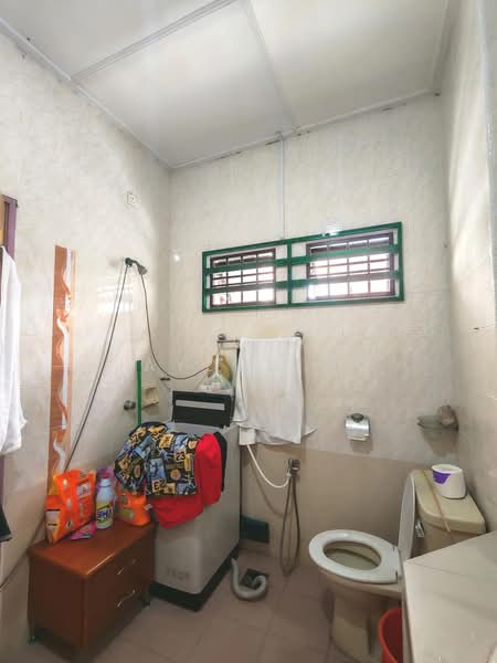 2-storey Terraced House for Sale in Taman Pelangi Indah (Ulu Tiram) - Jayden Ng - Bathroom - PropertyGuru.com.my