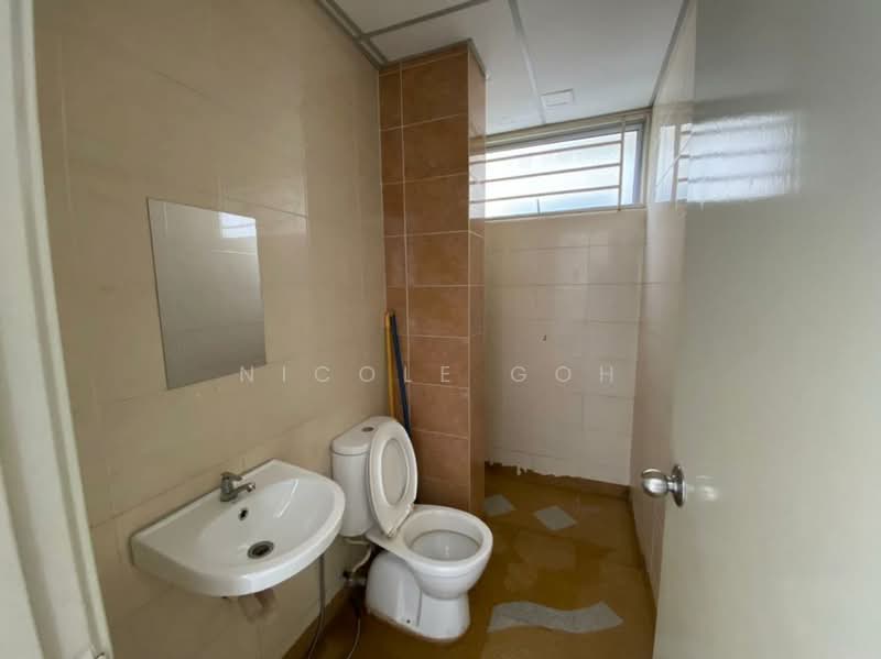 Kondominium untuk Dijual di Platinum Lake PV 13 - Nicole Goh - Bathroom - PropertyGuru.com.my