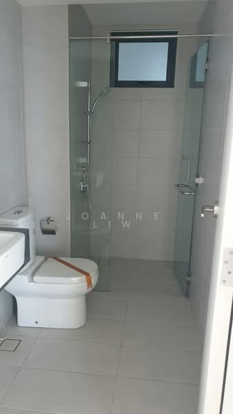 Kondominium untuk Dijual di Waterside Residence - Joanne Liw - Bathroom - PropertyGuru.com.my